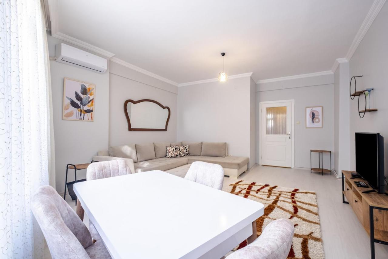 Fully Equipped Cozy Home In Kadikoy Istanbul Eksteriør bilde