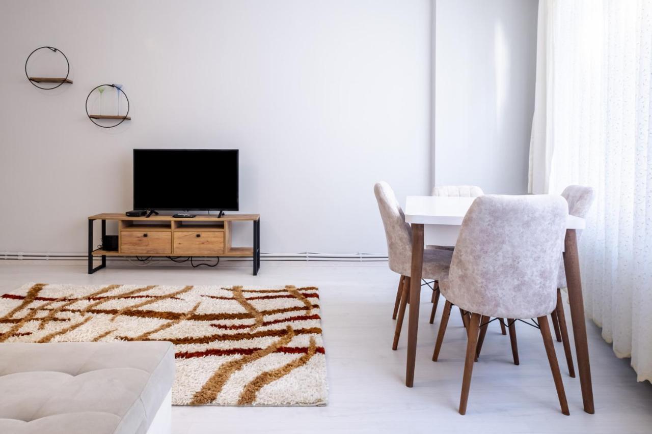 Fully Equipped Cozy Home In Kadikoy Istanbul Eksteriør bilde