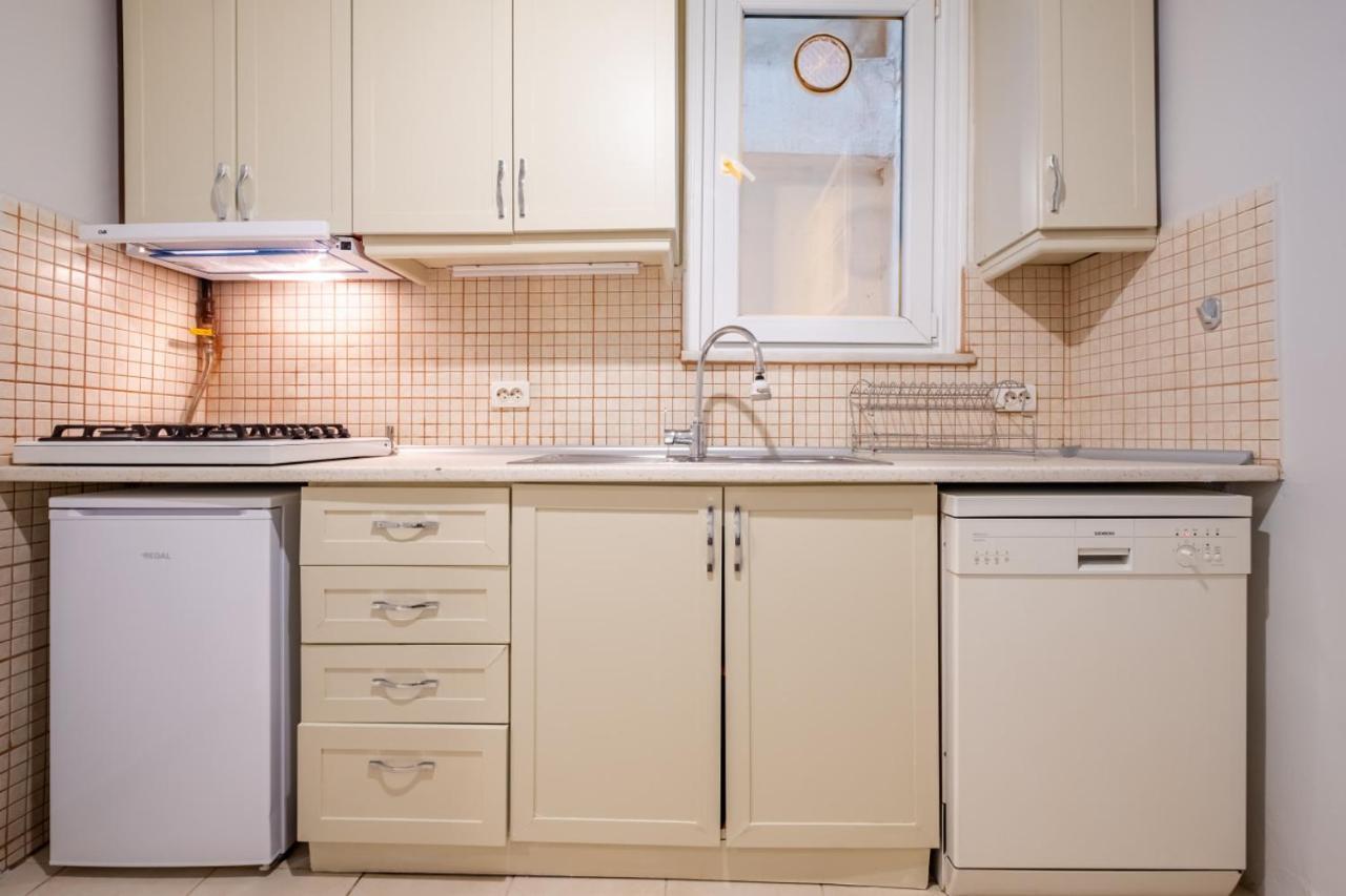 Fully Equipped Cozy Home In Kadikoy Istanbul Eksteriør bilde
