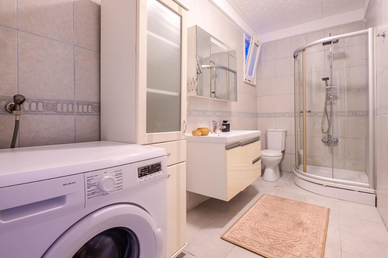 Fully Equipped Cozy Home In Kadikoy Istanbul Eksteriør bilde
